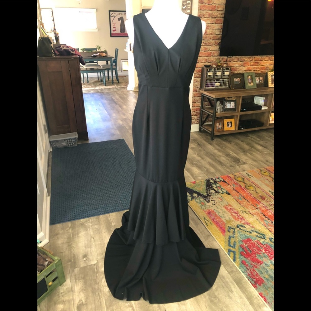 Gorgeous Black Dress